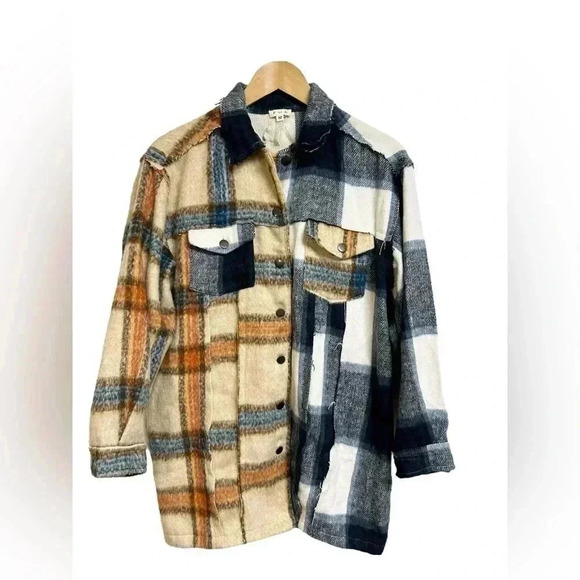 POL Jackets & Blazers - POL Oversized Plaid Shacket Size M